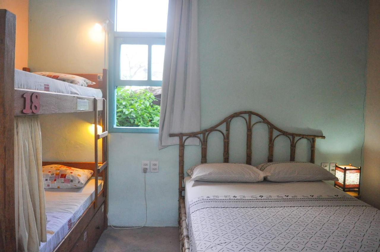 Paikea Hostel Прая-ду-Роса Екстер'єр фото