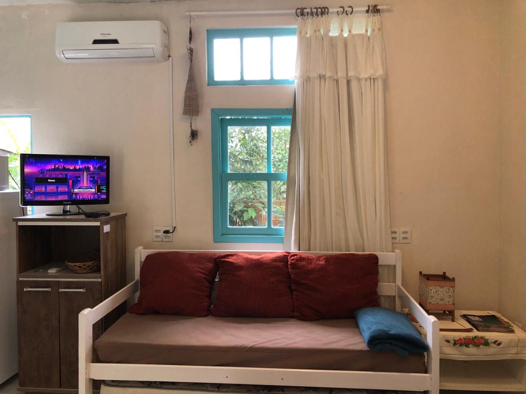 Paikea Hostel Прая-ду-Роса Екстер'єр фото